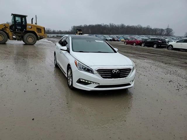 2015 Hyundai Sonata - Image 13