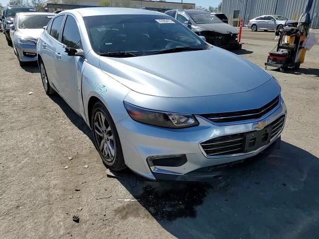 2017 Chevrolet Malibu - Image 10