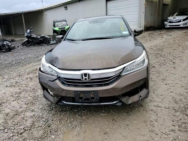 2017 Honda Accord - Image 11