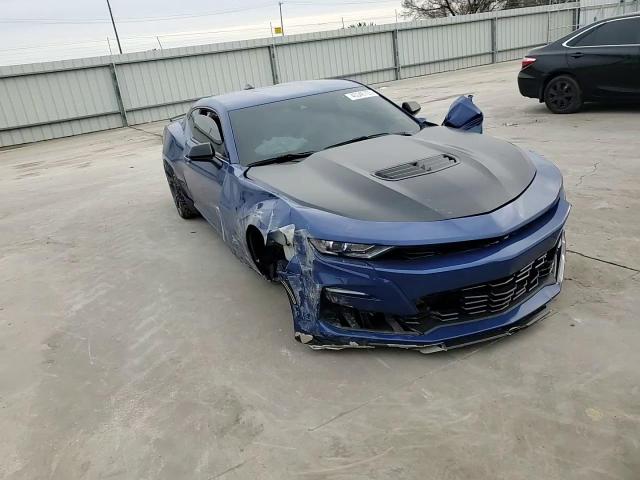 2021 Chevrolet Camaro - Image 11
