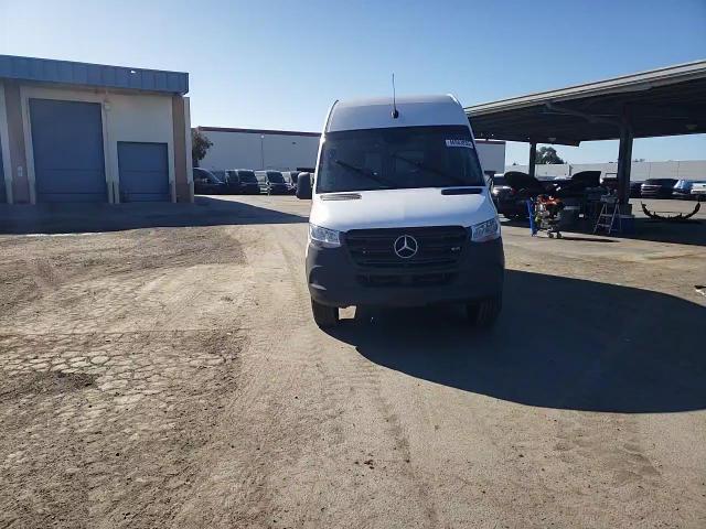 2021 Mercedes-Benz Sprinter - Image 11