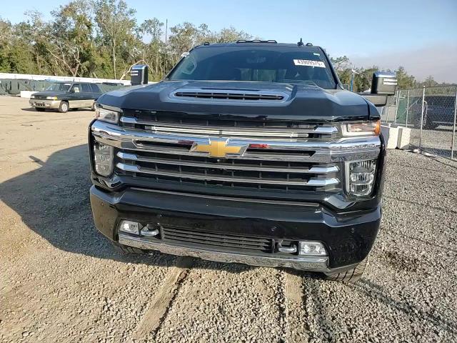 2023 Chevrolet Silverado - Image 11