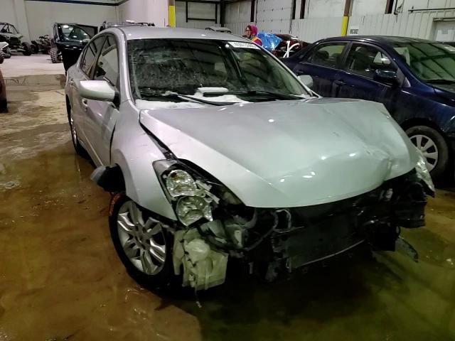 2011 Nissan Altima - Image 10