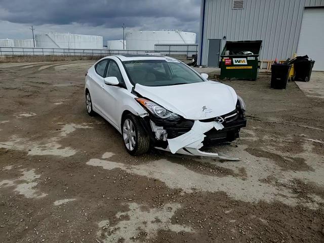 2013 Hyundai Elantra - Image 11