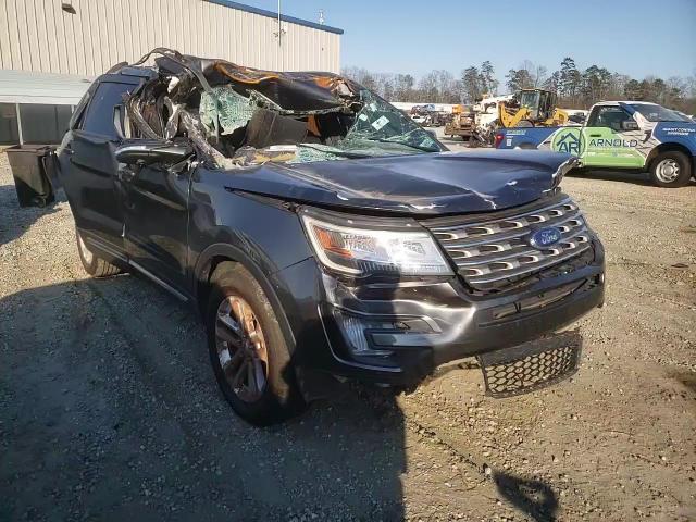 2017 Ford Explorer - Image 12