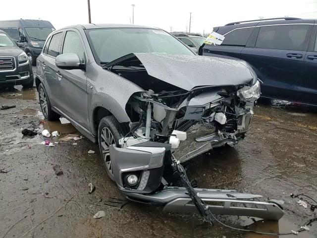 2019 Mitsubishi Outlander - Image 12
