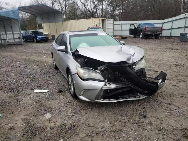 2015 Toyota Camry - Image 11