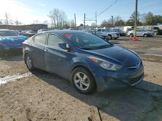 2014 Hyundai Elantra - Image 11