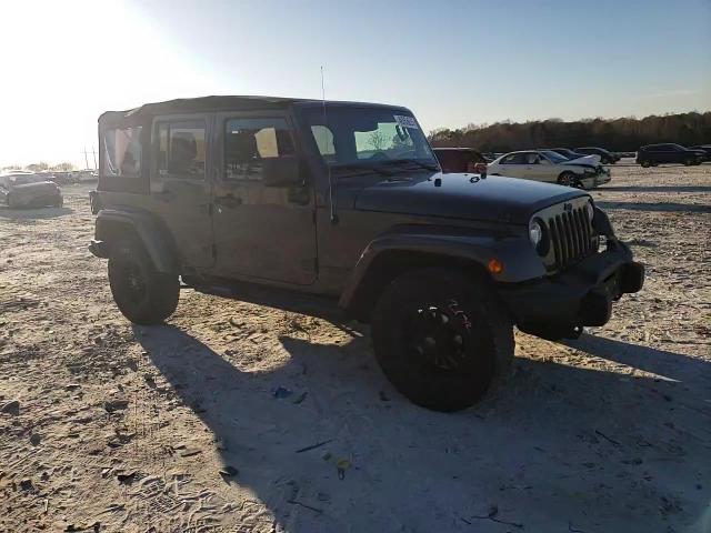 2017 Jeep Wrangler - Image 11