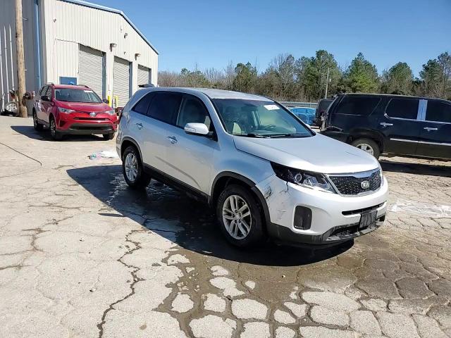 2014 Kia Sorento - Image 13