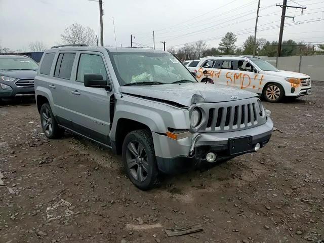 2015 Jeep Liberty (Patriot) - Image 12