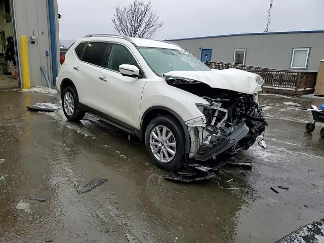 2018 Nissan Rogue - Image 11