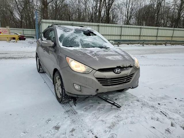 2013 Hyundai Tucson - Image 11