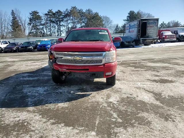 2009 Chevrolet Silverado - Image 11