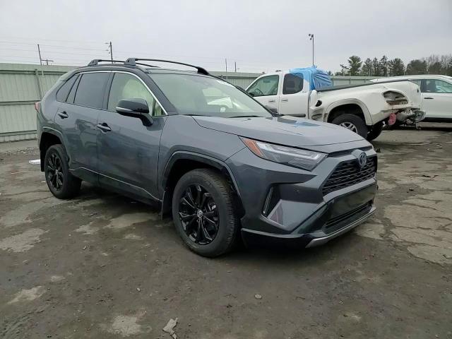 2024 Toyota RAV 4 - Image 11
