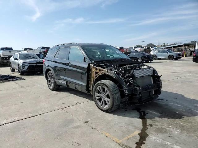 2023 Ford Explorer - Image 10
