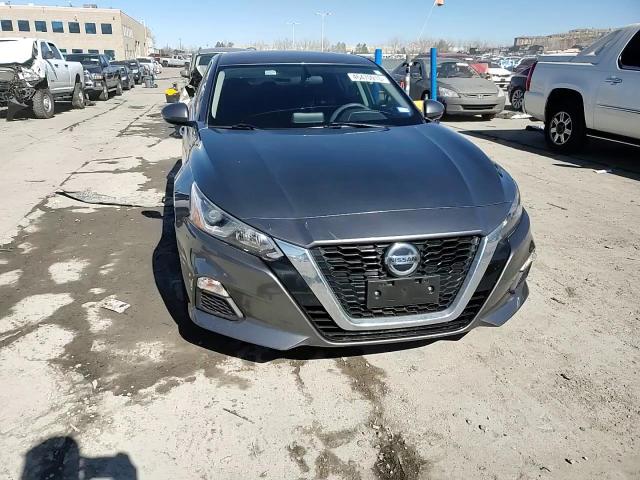 2020 Nissan Altima - Image 13
