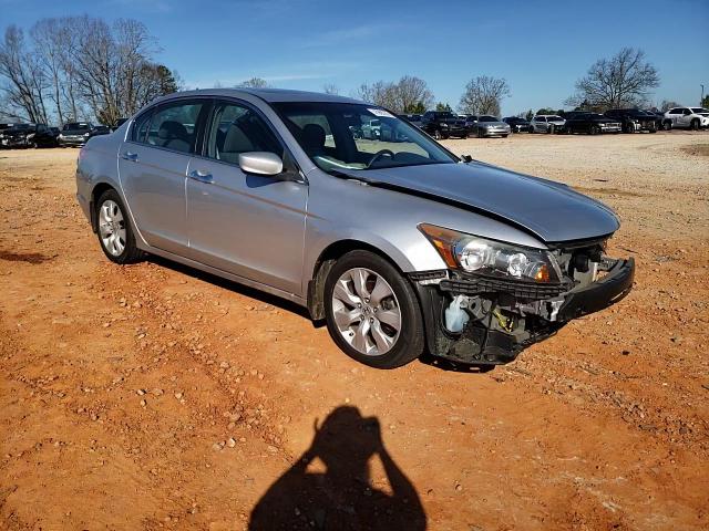 2009 Honda Accord - Image 10