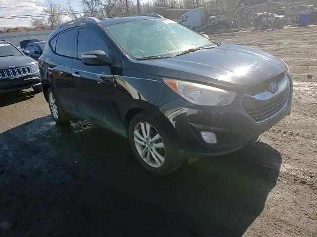 2010 Hyundai Tucson - Image 12