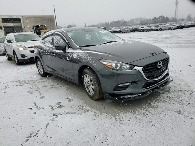 2017 Mazda 3 - Image 10