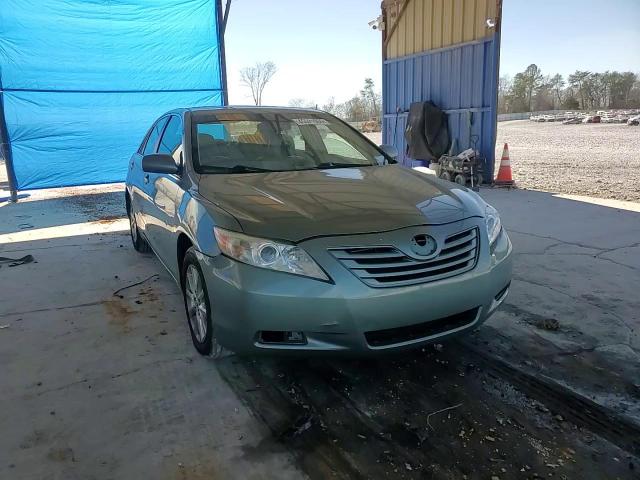 2011 Toyota Camry - Image 10