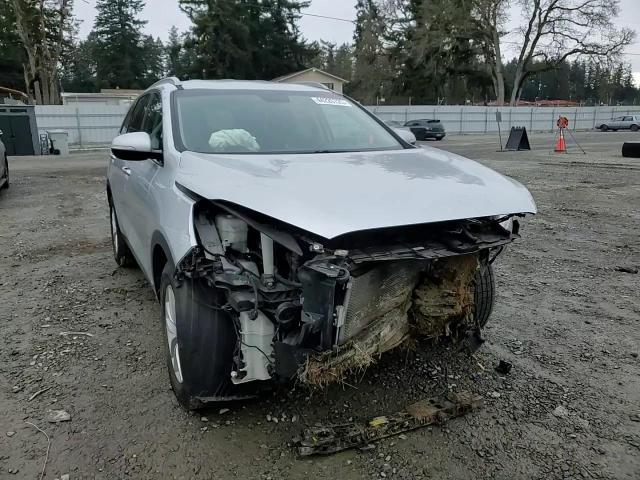 2018 Kia Sorento - Image 12