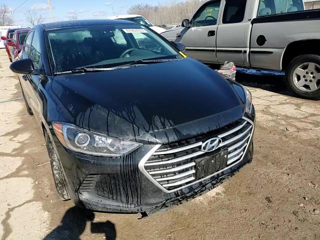 2018 Hyundai Elantra - Image 13