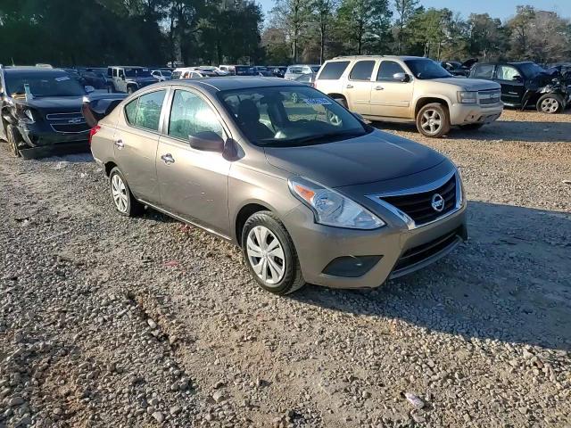 2015 Nissan Versa - Image 10
