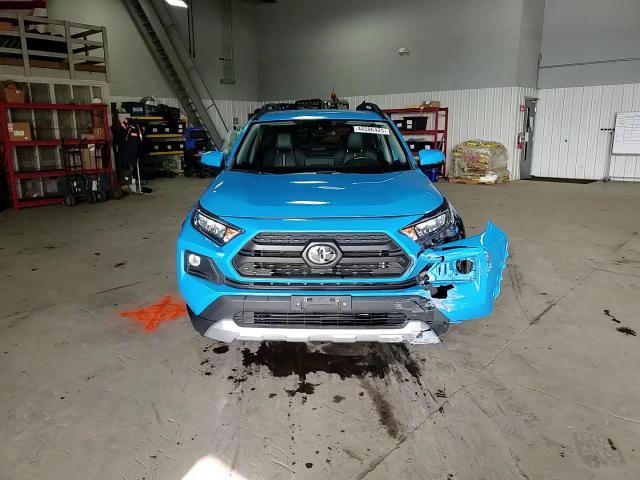 2019 Toyota RAV 4 - Image 12