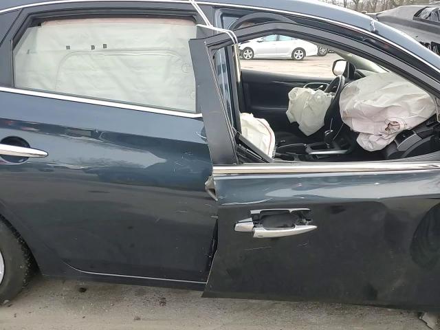 2017 Nissan Sentra - Image 11