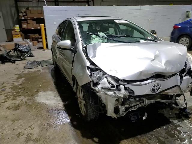 2012 Toyota Prius - Image 11
