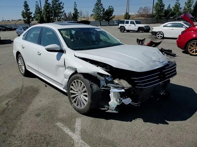 2016 Volkswagen Passat - Image 10