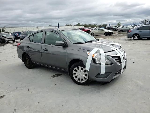 2016 Nissan Versa - Image 11