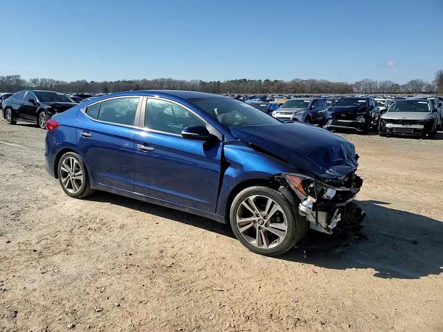 2017 Hyundai Elantra - Image 10