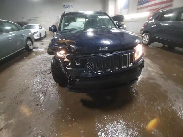 2017 Jeep Compass - Image 13