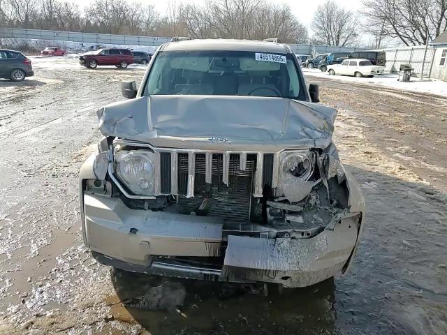 2011 Jeep Liberty (North America) - Image 12