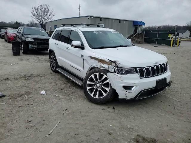 2018 Jeep Grand Cherokee - Image 12