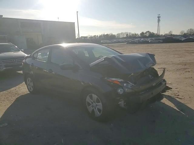 2018 Kia Forte - Image 11