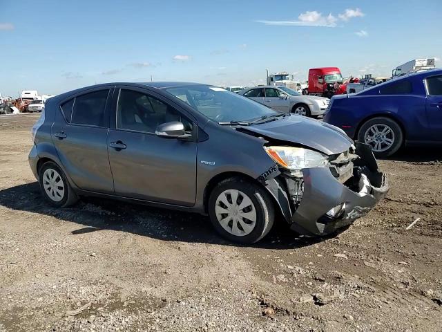 2014 Toyota Prius - Image 11