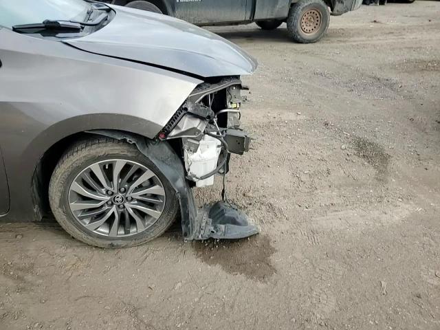 2018 Toyota Corolla - Image 11