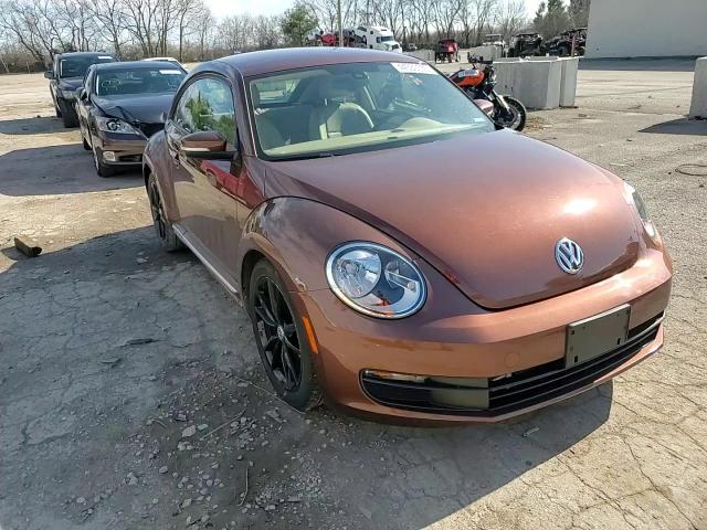 2016 Volkswagen Beetle - Image 10