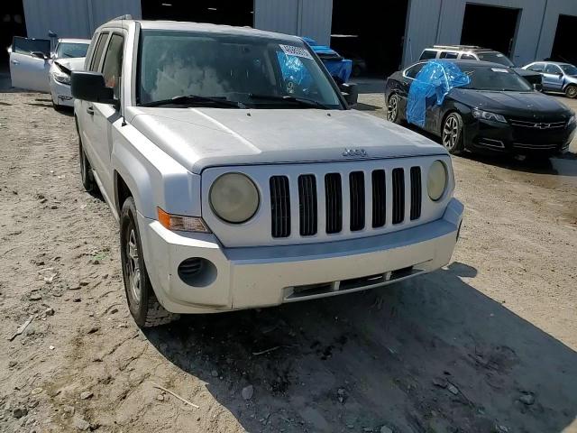 2008 Jeep Liberty (Patriot) - Image 12
