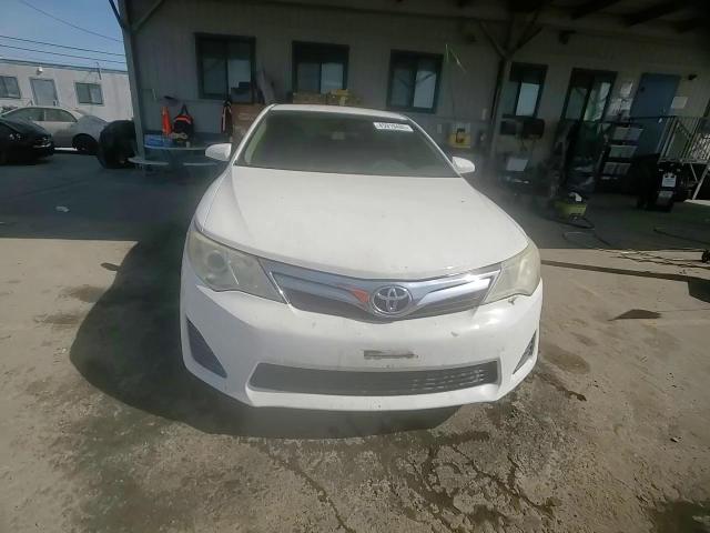 2013 Toyota Camry - Image 10