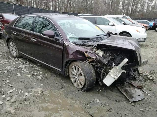 2011 Toyota Avalon - Image 10
