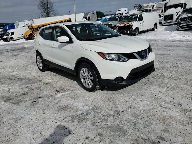 2019 Nissan Rogue - Image 11