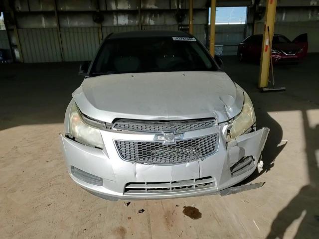 2013 Chevrolet Cruze - Image 11