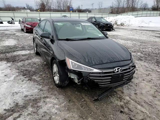 2019 Hyundai Elantra - Image 11