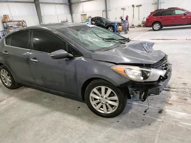 2015 Kia Forte - Image 10