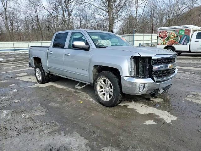 2016 Chevrolet Silverado - Image 10