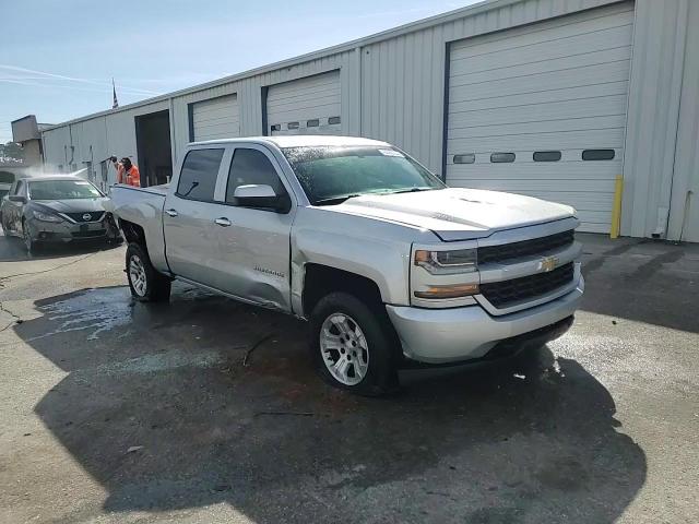 2018 Chevrolet Silverado - Image 13